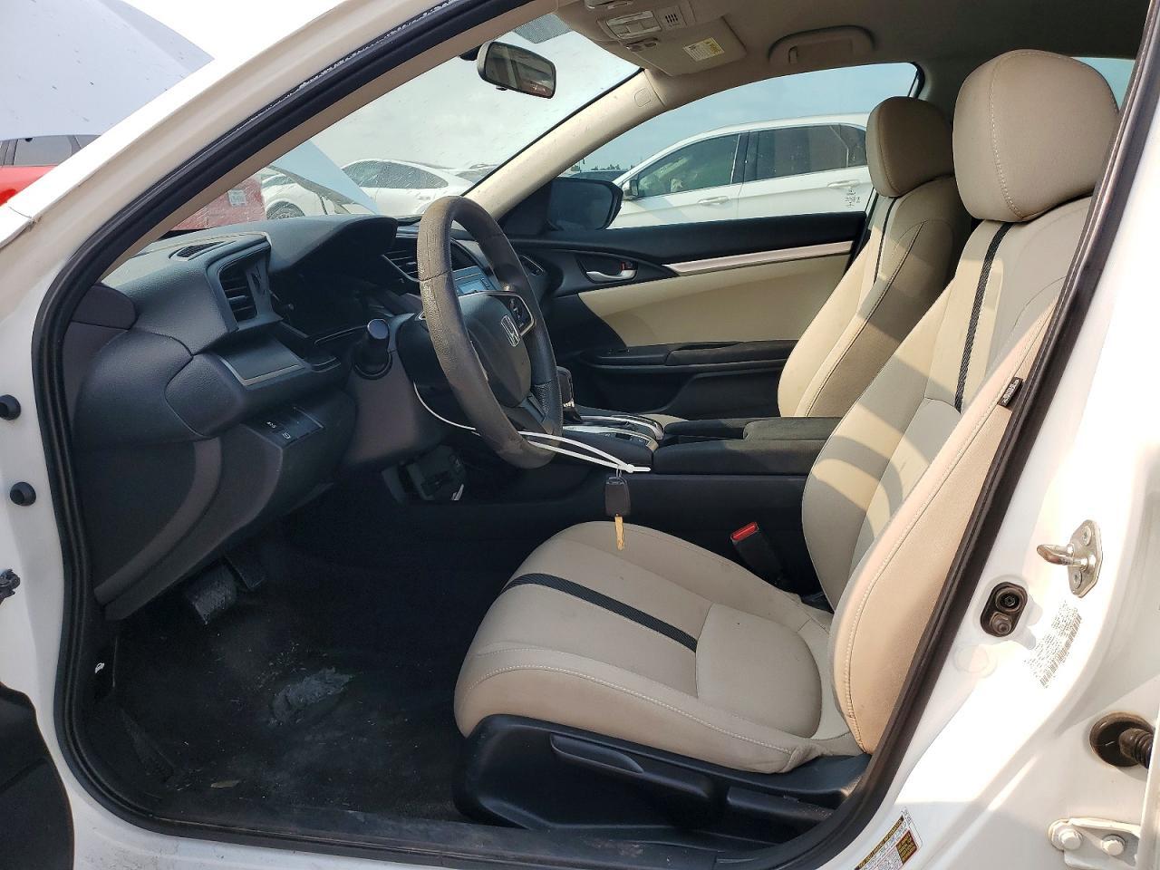 19XFC2F53JE012717 2018 HONDA CIVIC photo no. 7