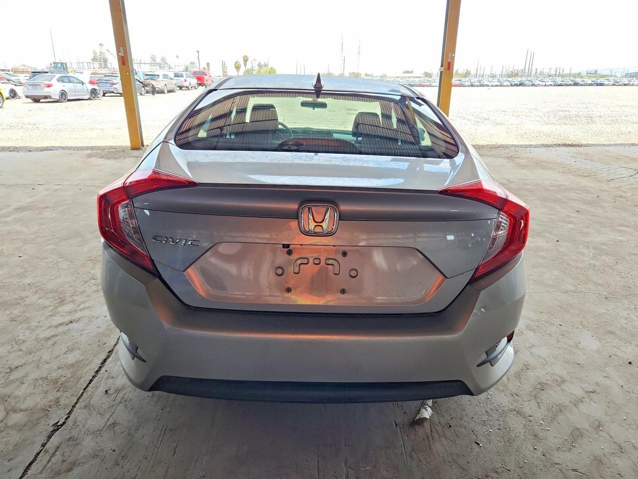 2018 HONDA CIVIC EX — Фото 6 из 12