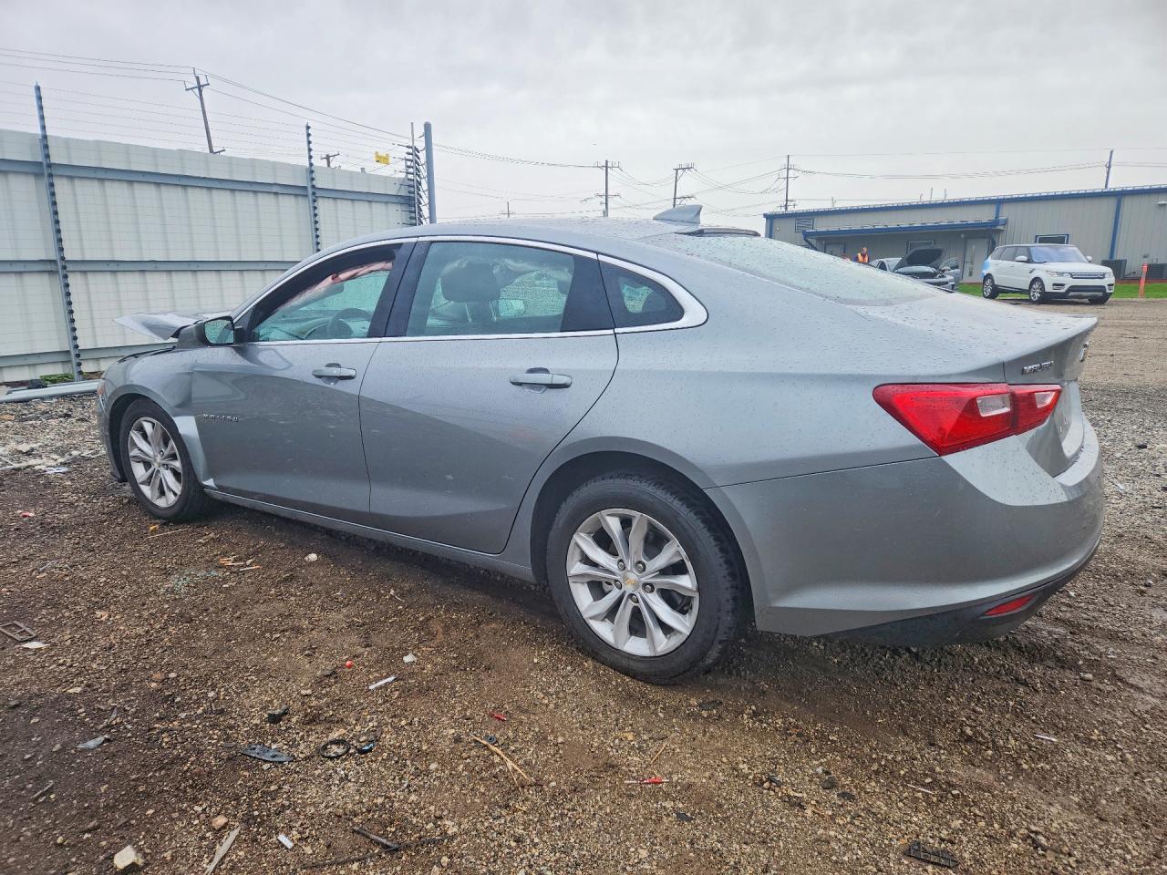 2023 CHEVROLET MALIBU — Фото 2 из 12
