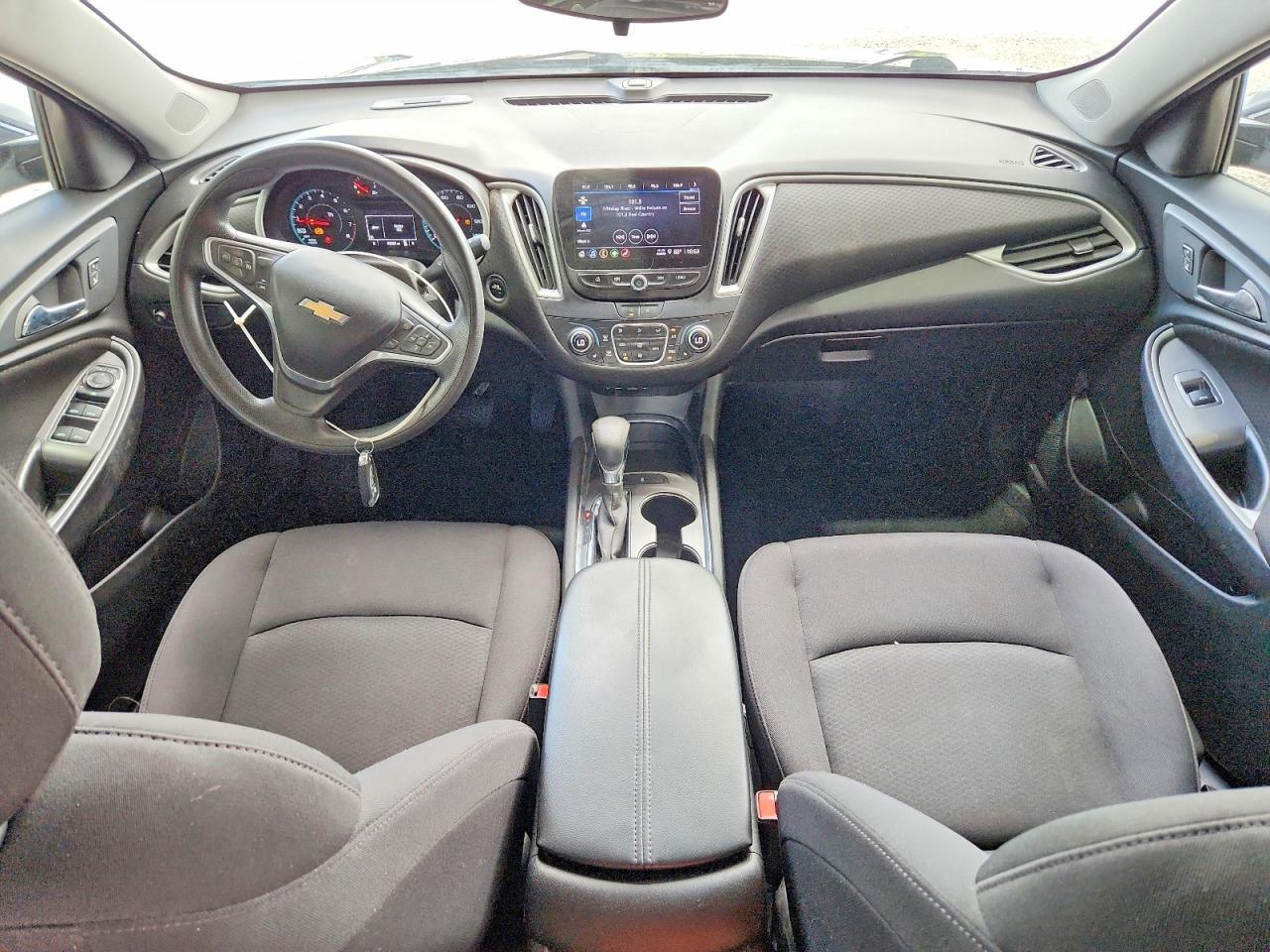 2023 CHEVROLET MALIBU LT — Фото 8 из 12