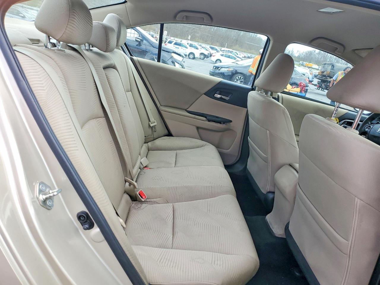 2015 HONDA ACCORD LX — Фото 10 из 12