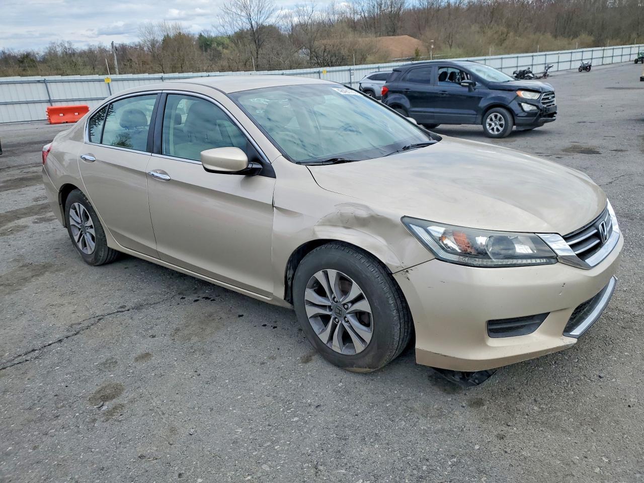 2015 HONDA ACCORD LX — Фото 4 из 12