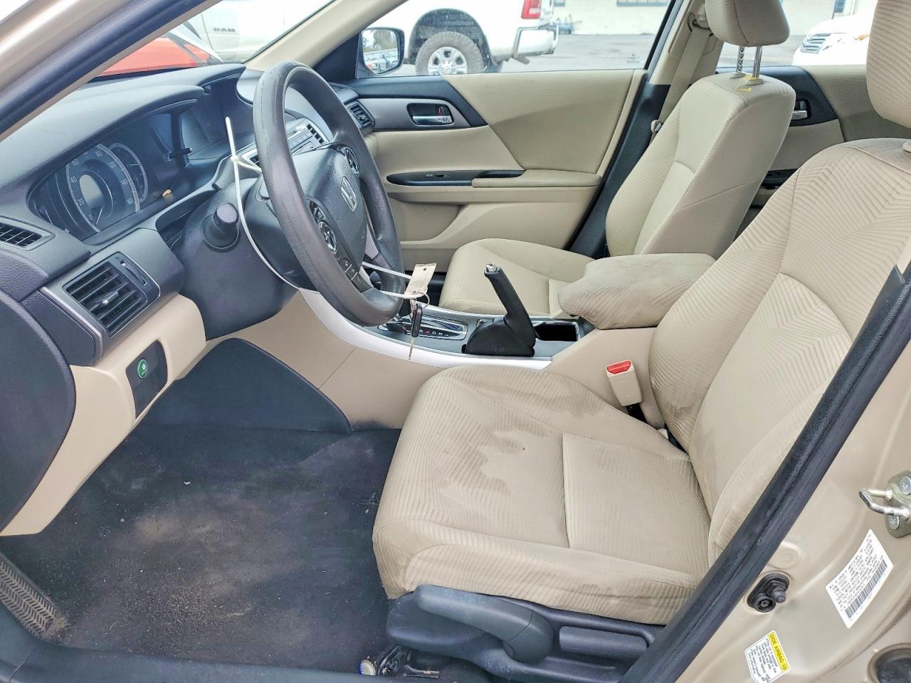 2015 HONDA ACCORD LX — Фото 7 из 12