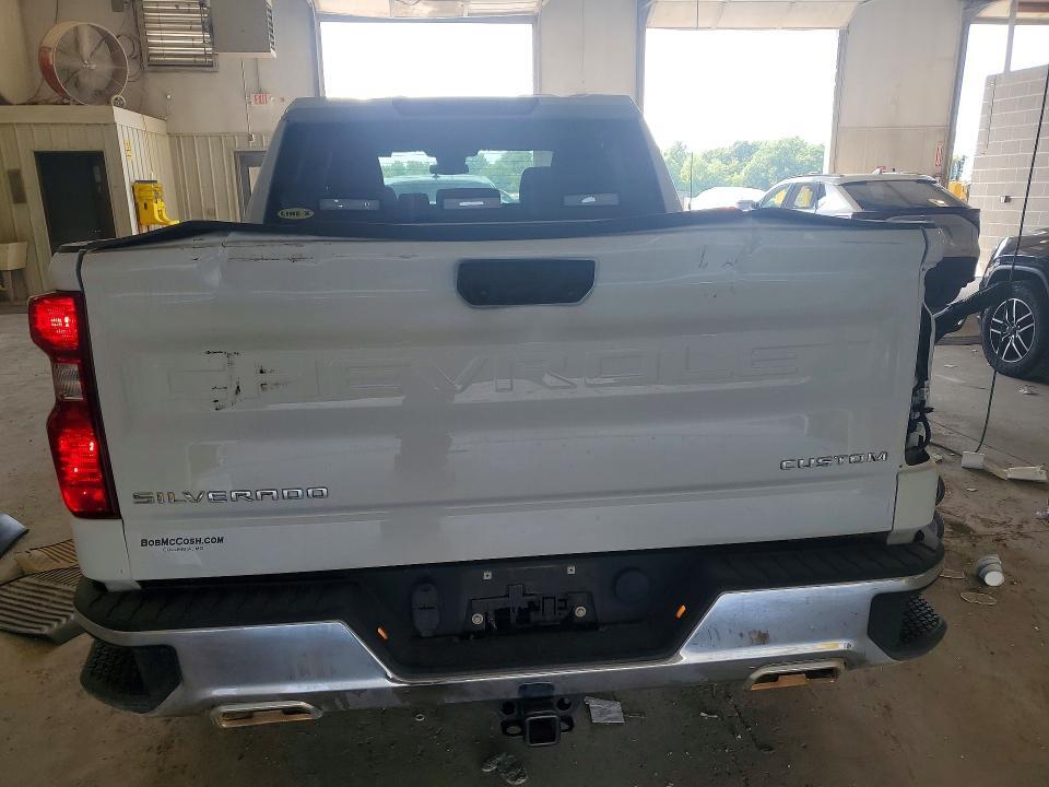 2023 CHEVROLET SILVERADO K1500 LT — Фото 6 из 12