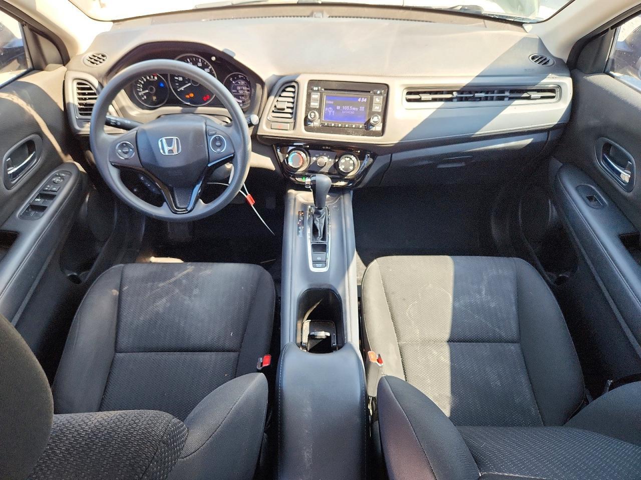 2018 HONDA HR-V LX — Фото 8 из 13