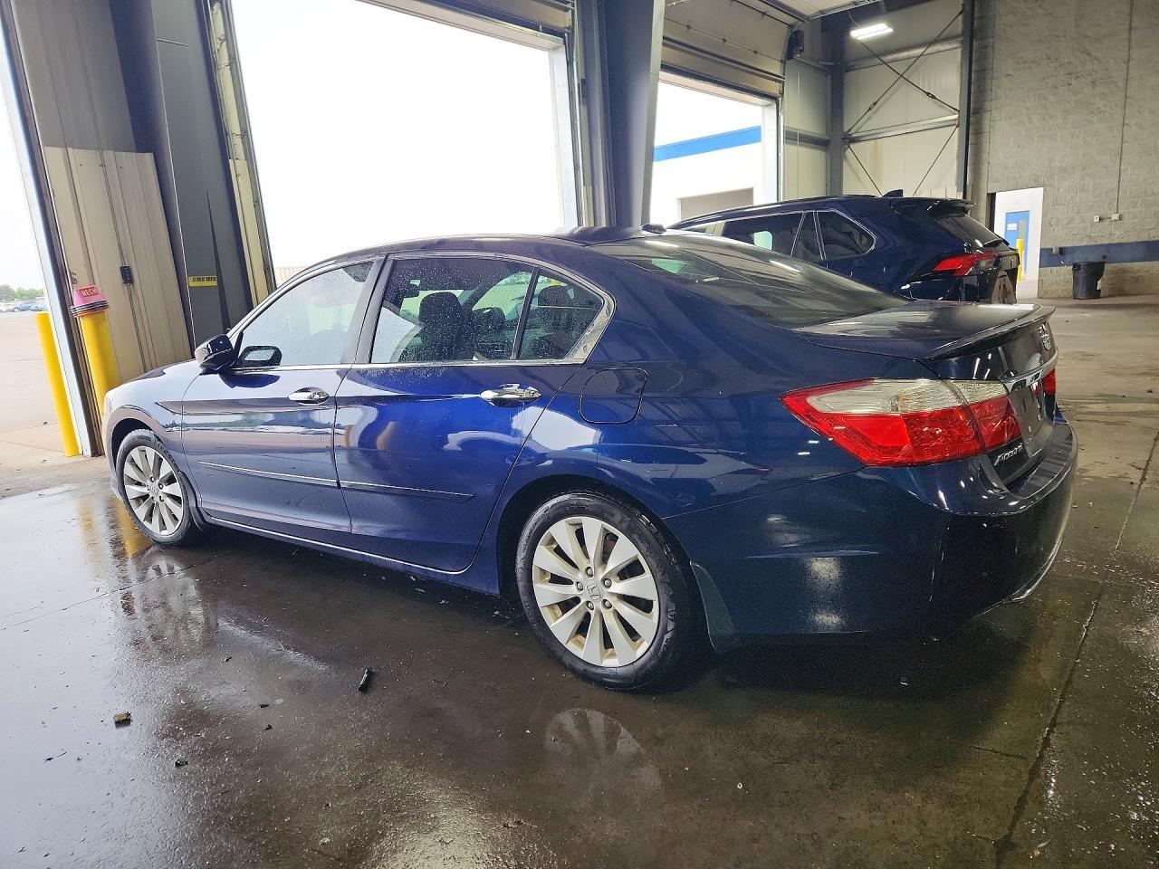 2015 HONDA ACCORD EXL — Фото 2 из 12