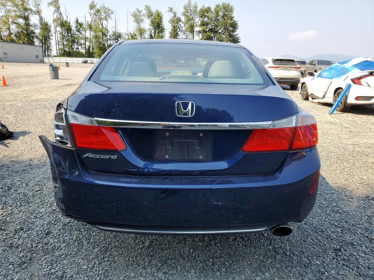 2015 HONDA ACCORD LX — Фото 6 из 13