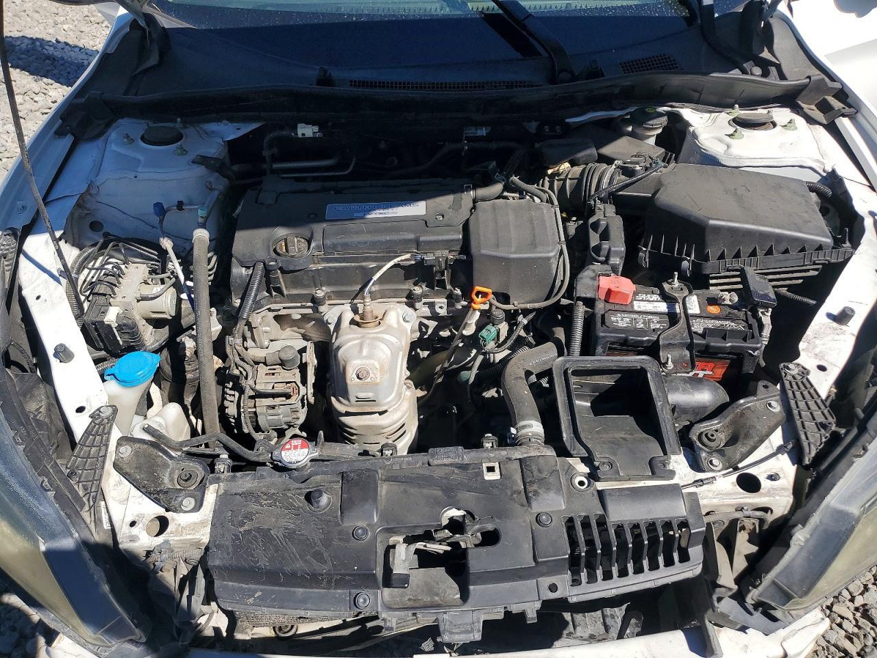 2015 HONDA ACCORD LX — Фото 11 из 13