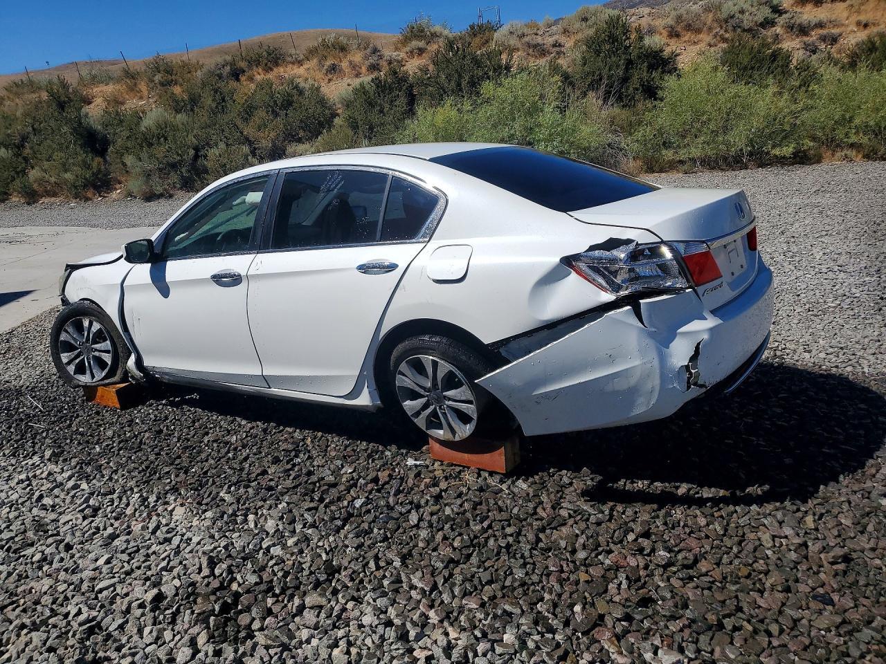 2015 HONDA ACCORD LX — Фото 2 из 13