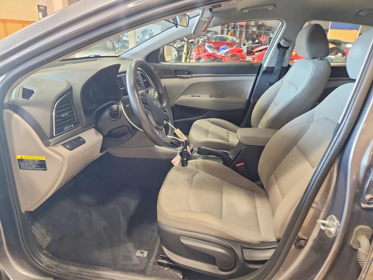 5NPD74LF0JH275151 2018 HYUNDAI ELANTRA photo no. 7