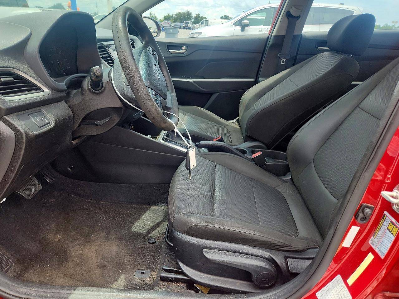 2018 HYUNDAI ACCENT SE — Фото 7 из 12