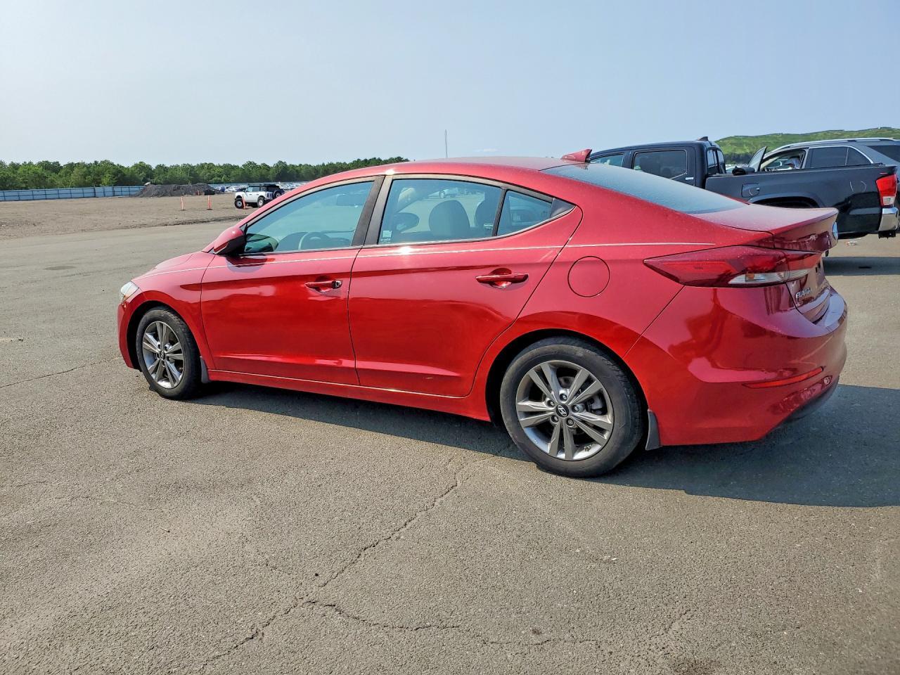 2018 HYUNDAI ELANTRA SEL — Фото 2 из 13