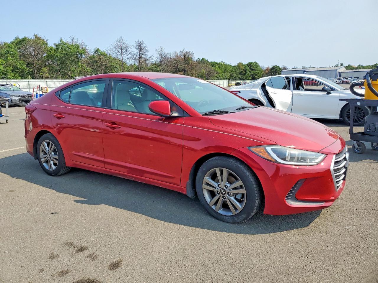 2018 HYUNDAI ELANTRA SEL — Фото 4 из 13