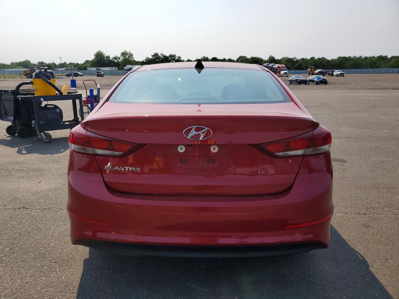 2018 HYUNDAI ELANTRA SEL — Фото 6 из 13