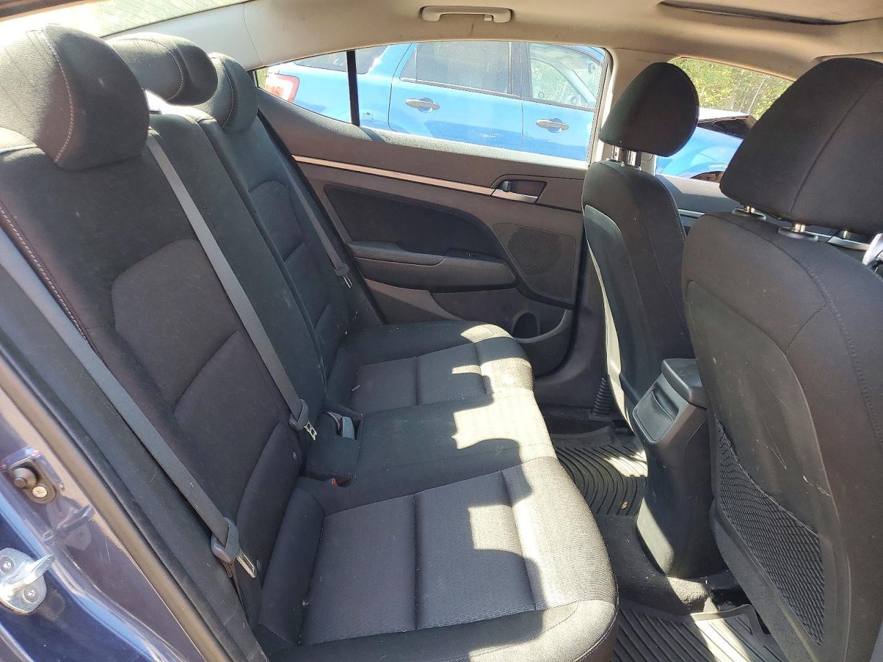 2018 HYUNDAI ELANTRA SEL — Фото 10 из 12