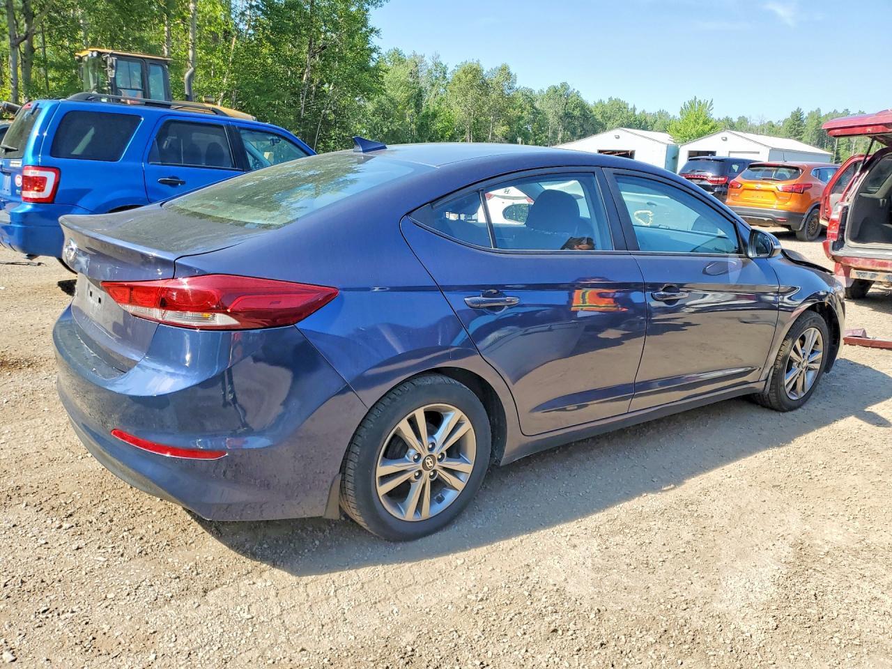2018 HYUNDAI ELANTRA SEL — Фото 3 из 12