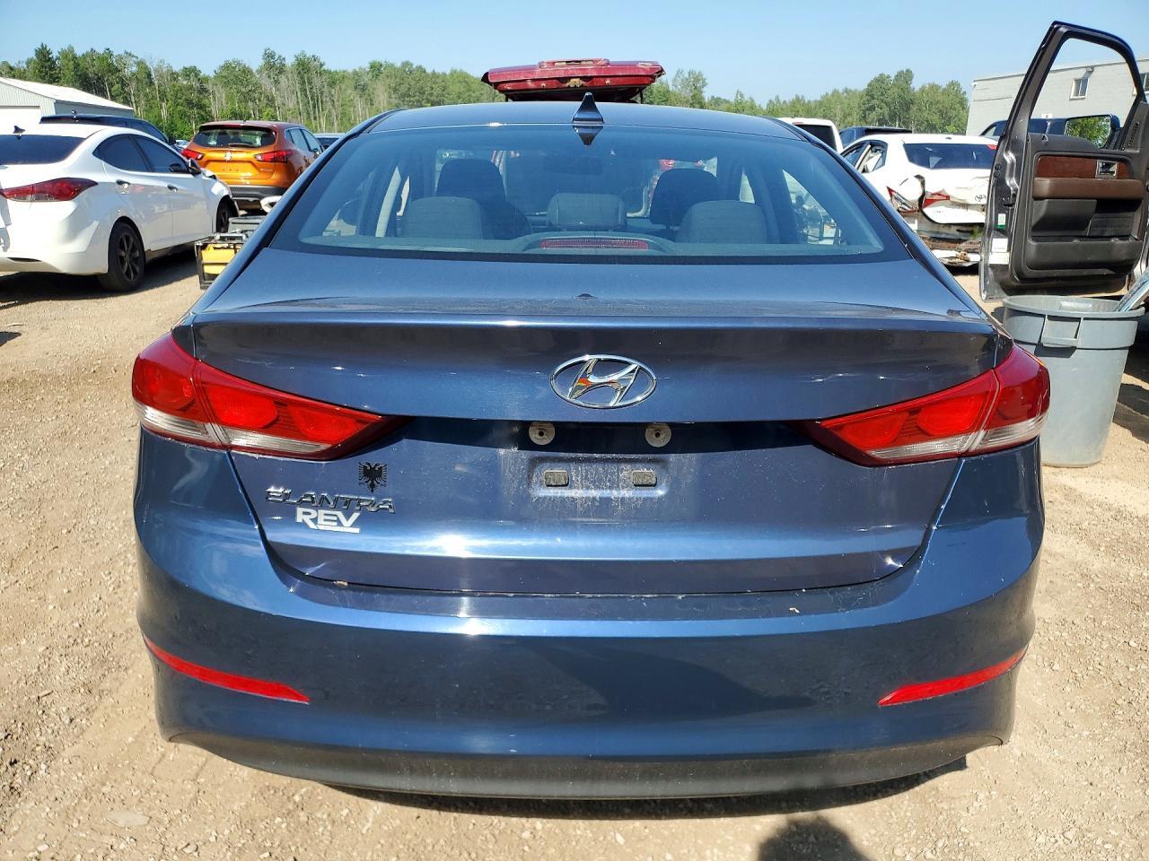2018 HYUNDAI ELANTRA SEL — Фото 6 из 12