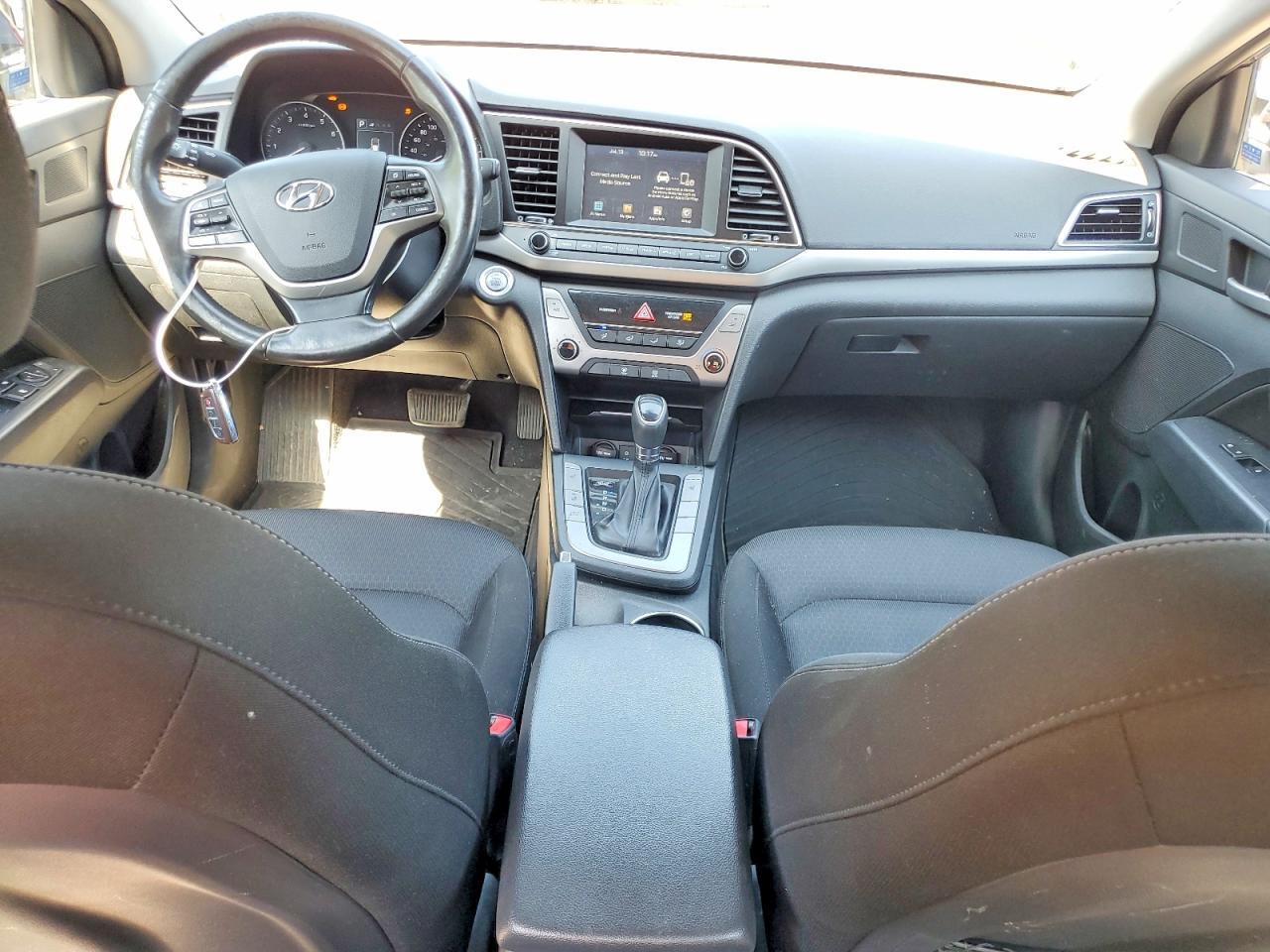 2018 HYUNDAI ELANTRA SEL — Фото 8 из 12