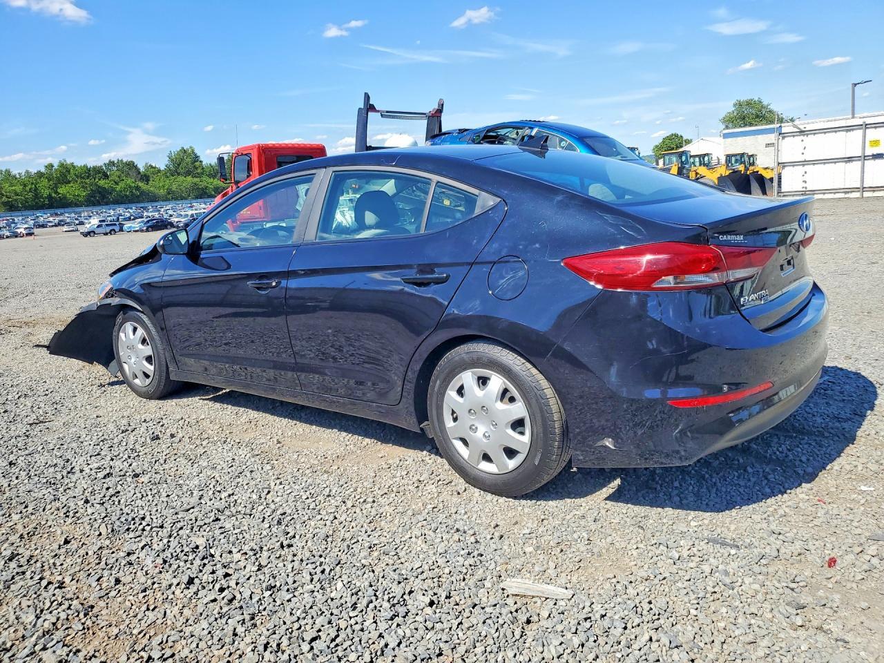 5NPD74LFXJH386970 2018 HYUNDAI ELANTRA photo no. 2