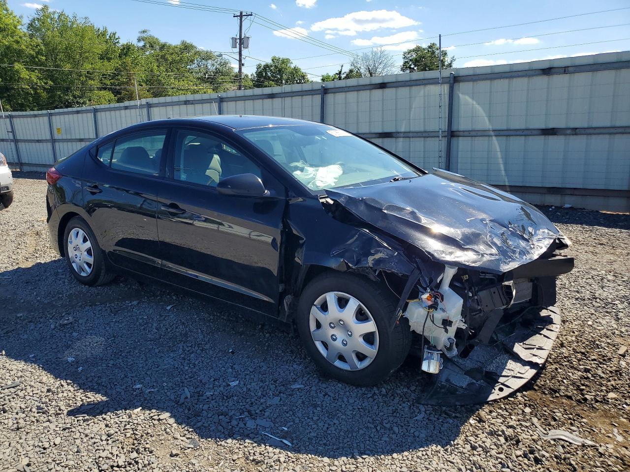 5NPD74LFXJH386970 2018 HYUNDAI ELANTRA photo no. 4