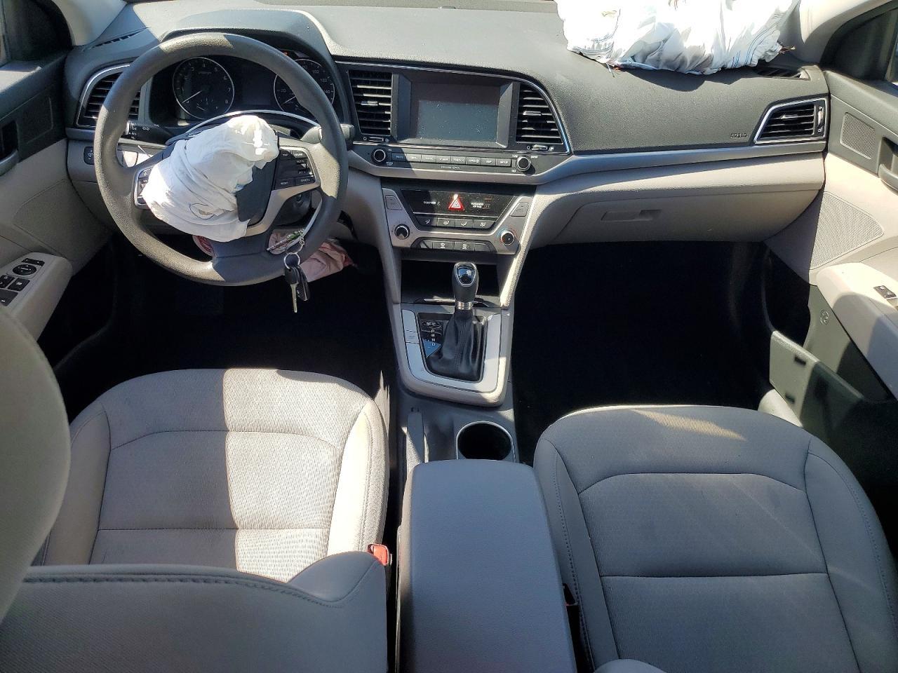 5NPD74LFXJH386970 2018 HYUNDAI ELANTRA photo no. 8
