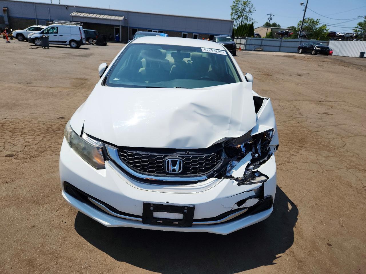 2015 HONDA CIVIC LX — Фото 5 из 12