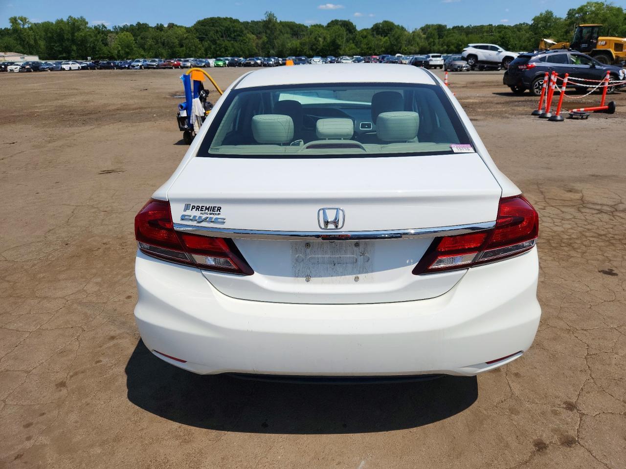 2015 HONDA CIVIC LX — Фото 6 из 12
