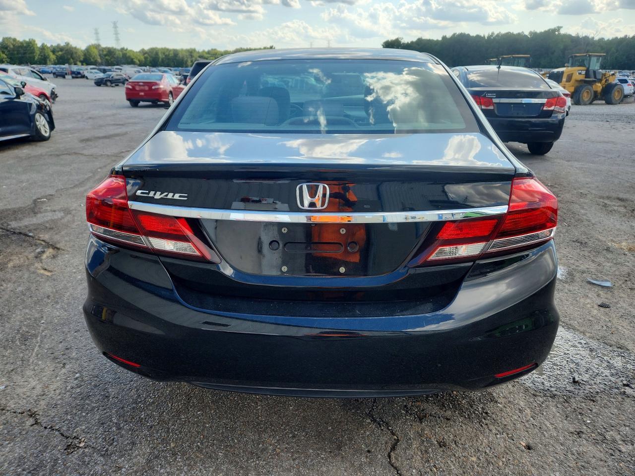19XFB2F53FE079828 2015 HONDA CIVIC photo no. 6