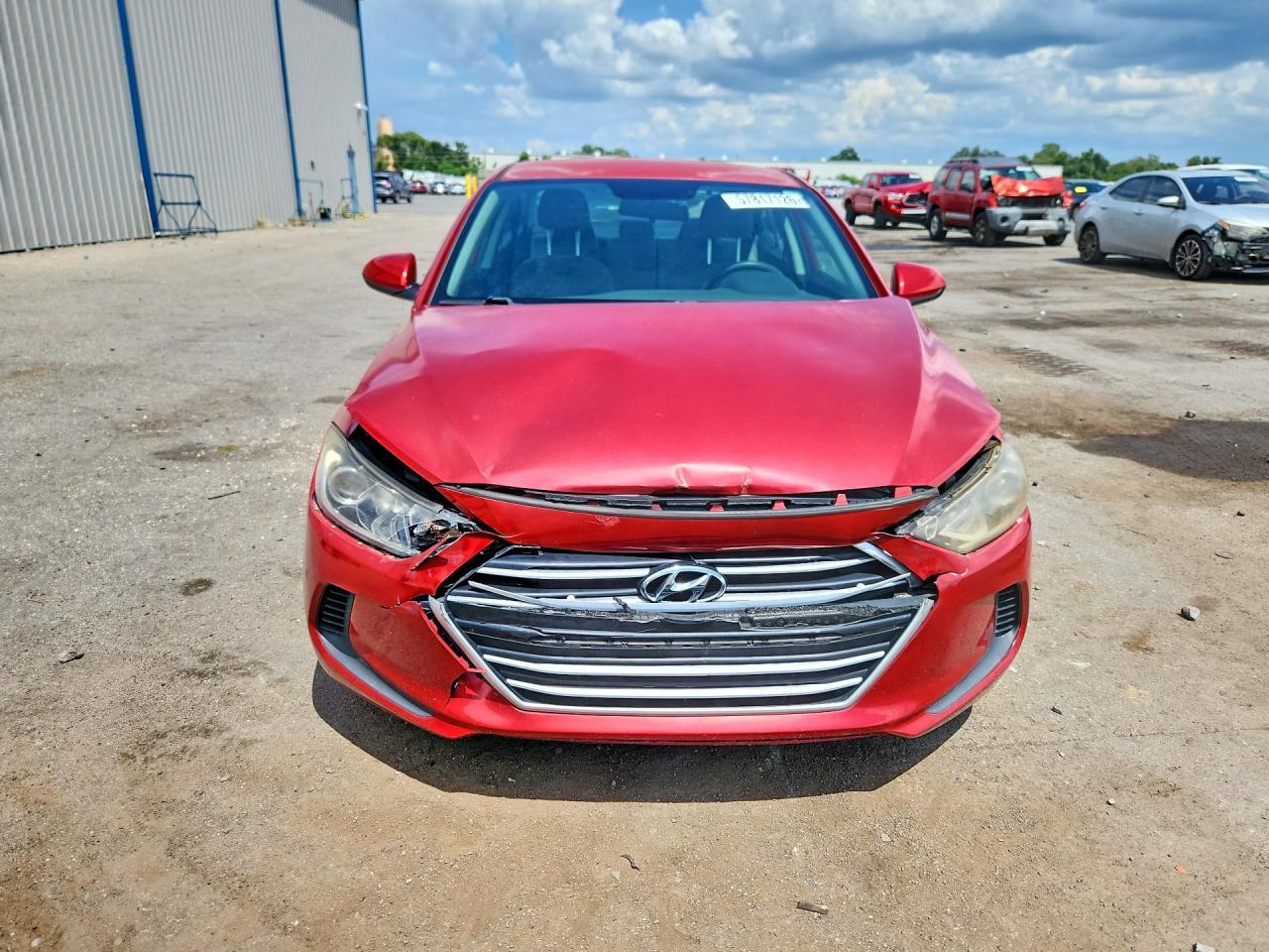 2018 HYUNDAI ELANTRA SE — Фото 5 из 12