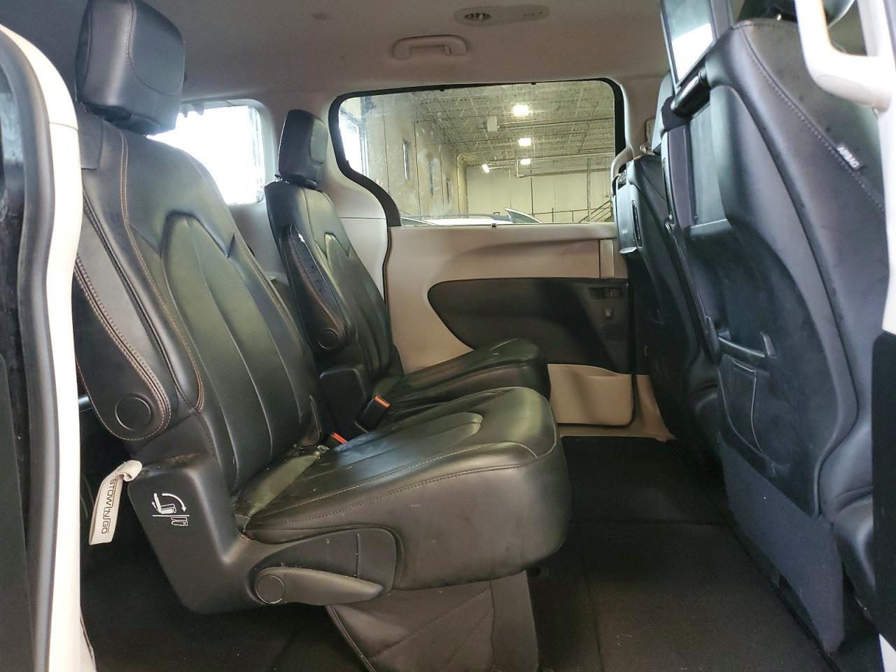 2023 CHRYSLER PACIFICA TOURING L PLUS — Фото 11 из 14