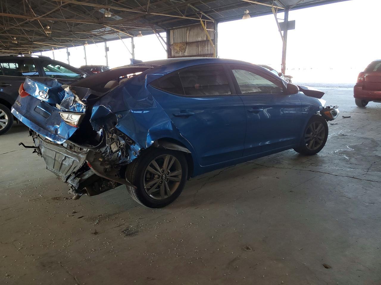 2018 HYUNDAI ELANTRA SEL — Фото 3 из 12