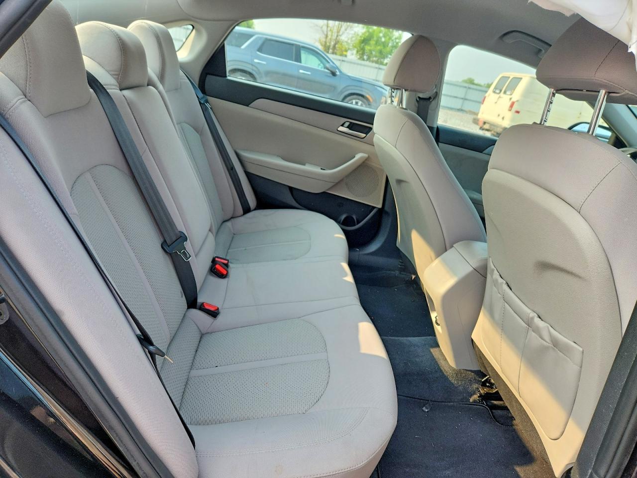 2018 HYUNDAI SONATA SE — Фото 10 из 12