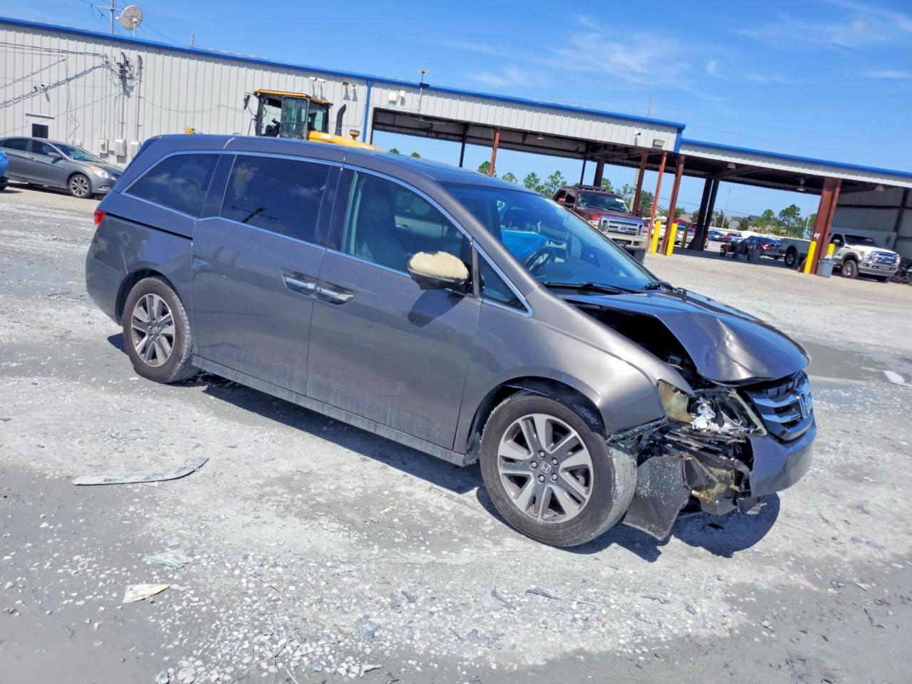 2015 HONDA ODYSSEY TOURING — Фото 4 из 14