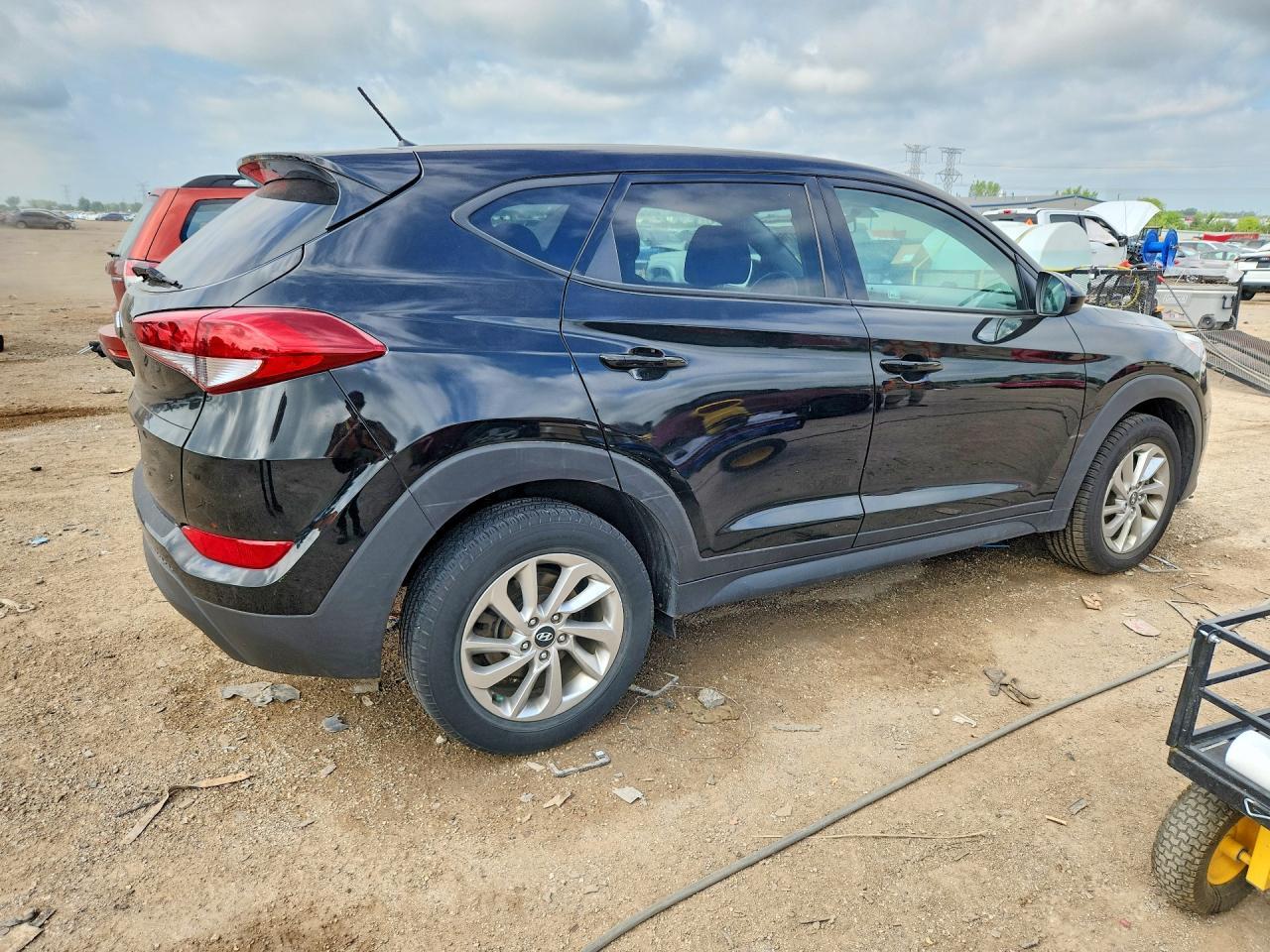 KM8J23A41JU783319 2018 HYUNDAI TUCSON photo no. 3