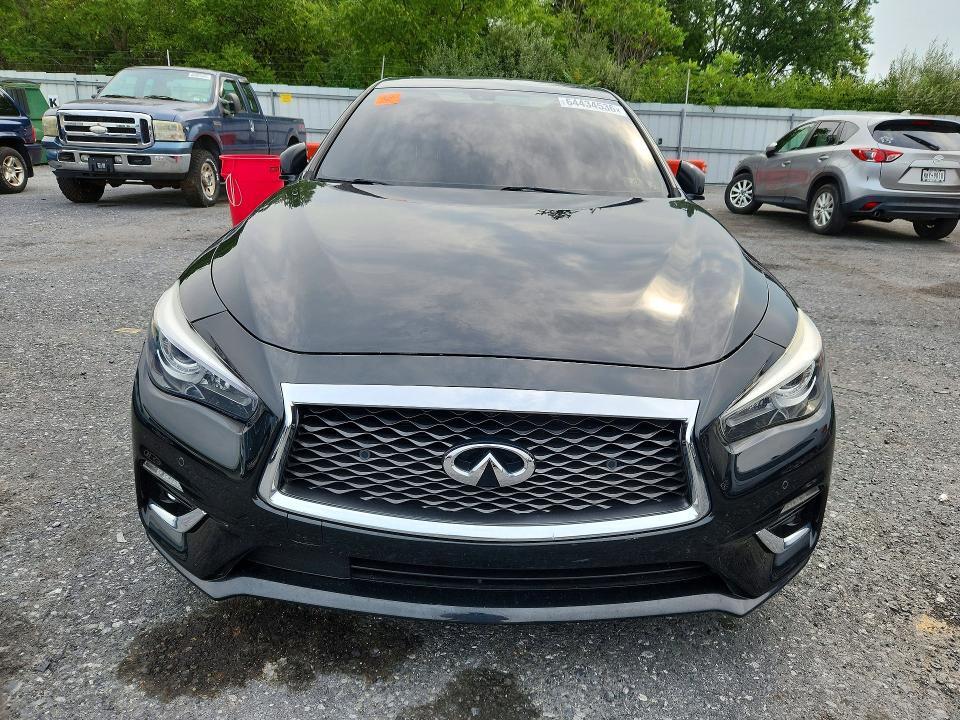2018 INFINITI Q50 3.0T LUXE — Фото 5 из 12
