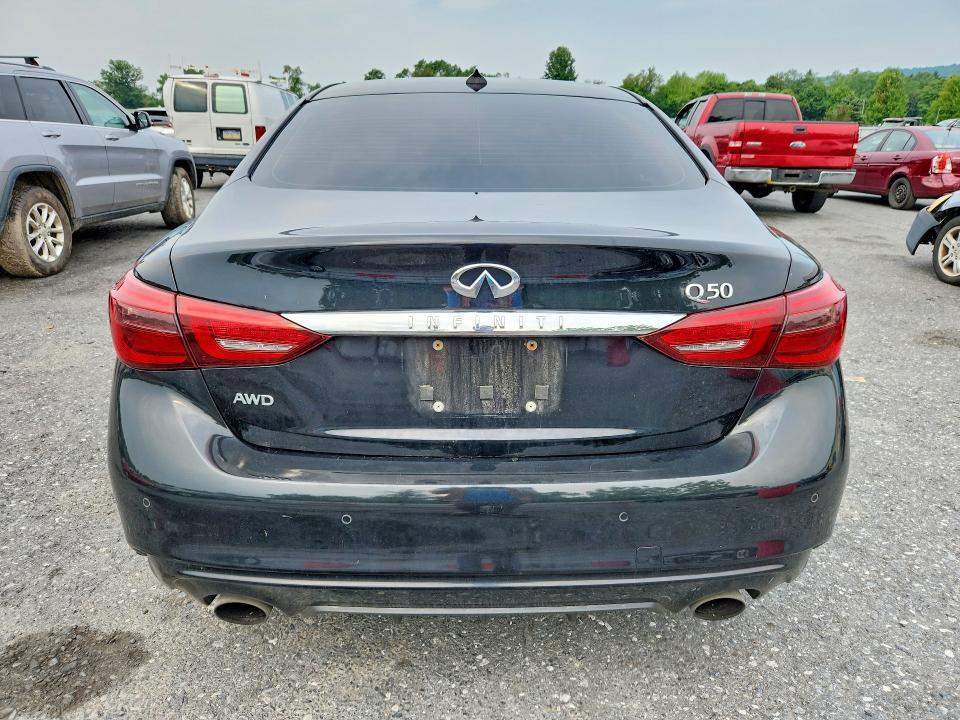 2018 INFINITI Q50 3.0T LUXE — Фото 6 из 12