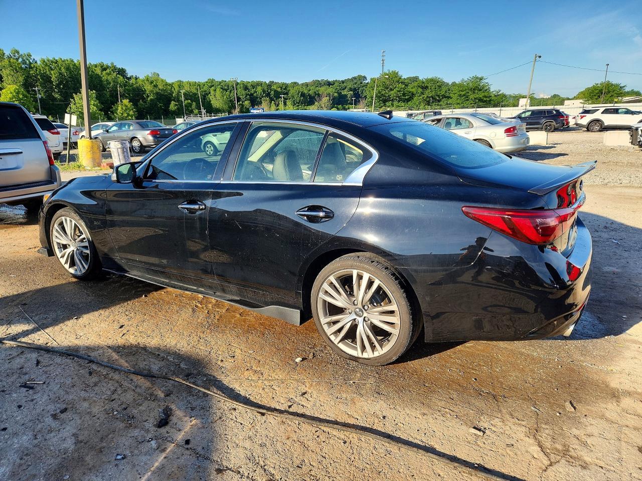 2018 INFINITI Q50 3.0T LUXE — Фото 2 из 12