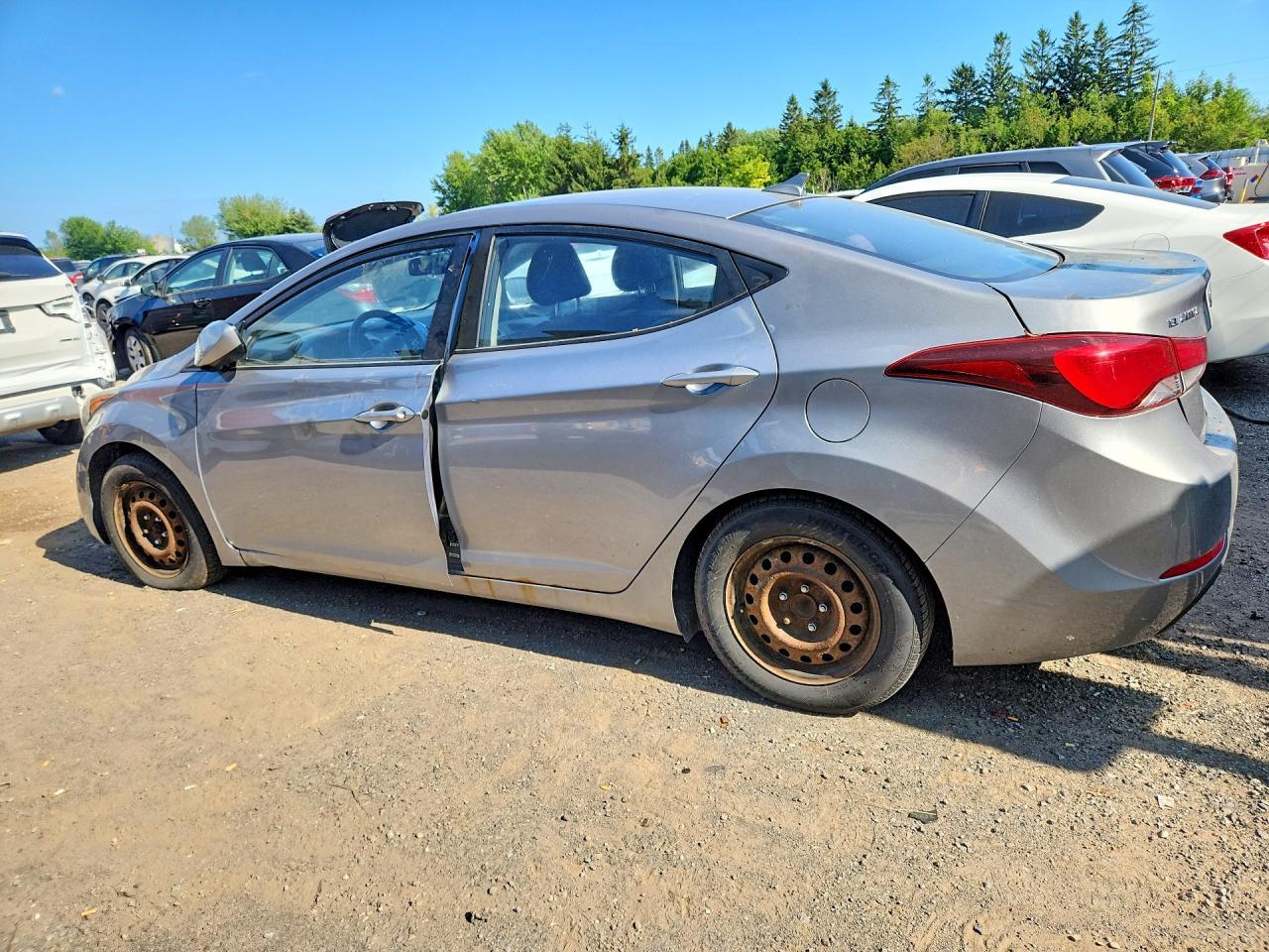 2015 HYUNDAI ELANTRA SE — Фото 2 из 12