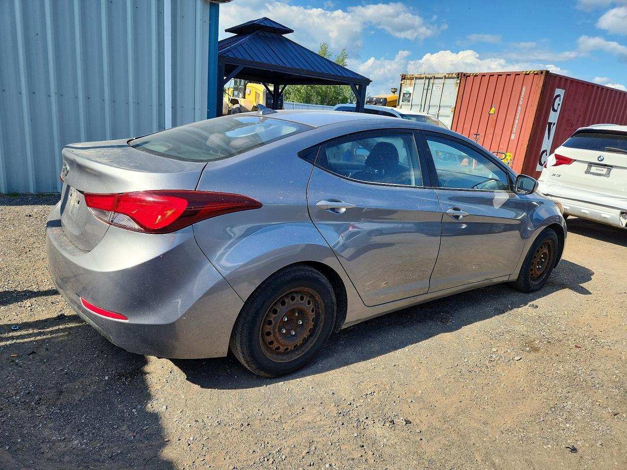 2015 HYUNDAI ELANTRA SE — Фото 3 из 12