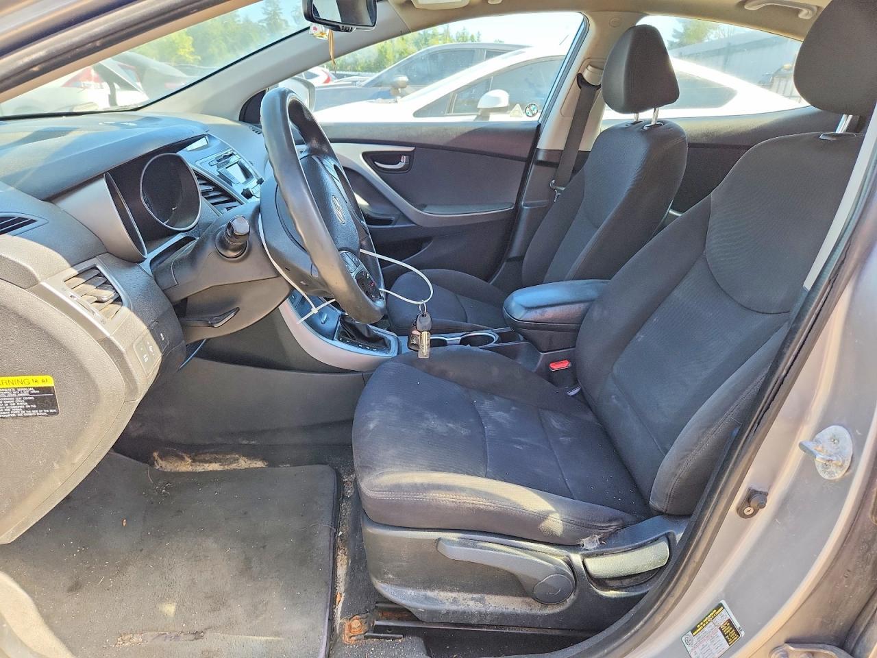2015 HYUNDAI ELANTRA SE — Фото 7 из 12