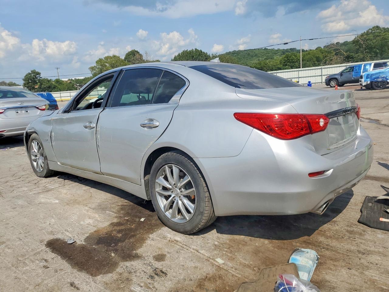 2018 INFINITI Q50 3.0T LUXE — Фото 2 из 12