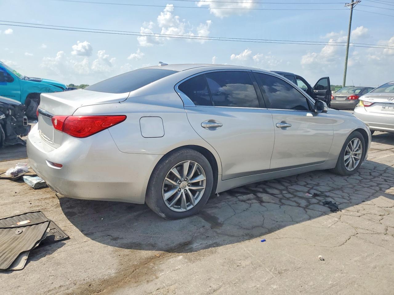 2018 INFINITI Q50 3.0T LUXE — Фото 3 из 12