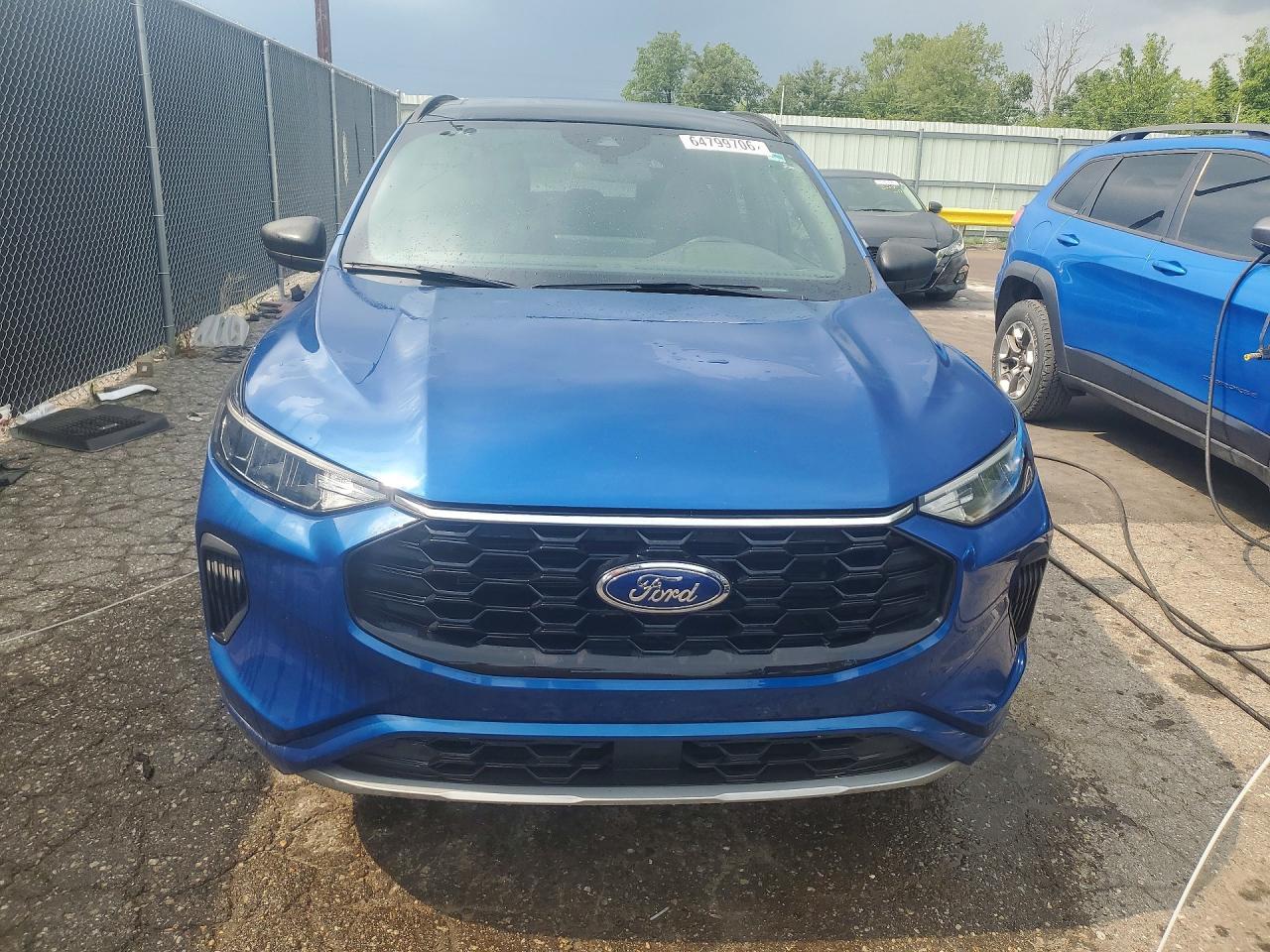 2023 FORD ESCAPE ST LINE — Фото 5 из 13