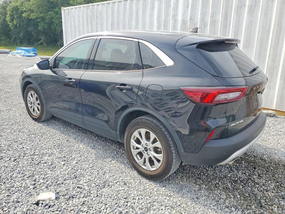 1FMCU0GN2PUA46799 2023 FORD ESCAPE photo no. 2