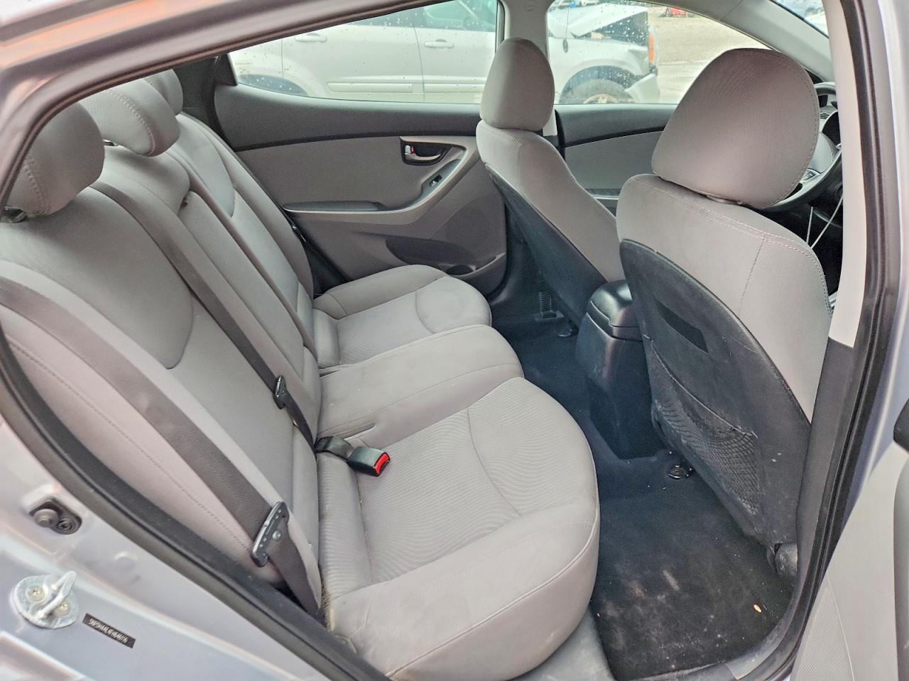 2015 HYUNDAI ELANTRA SE — Фото 10 из 12