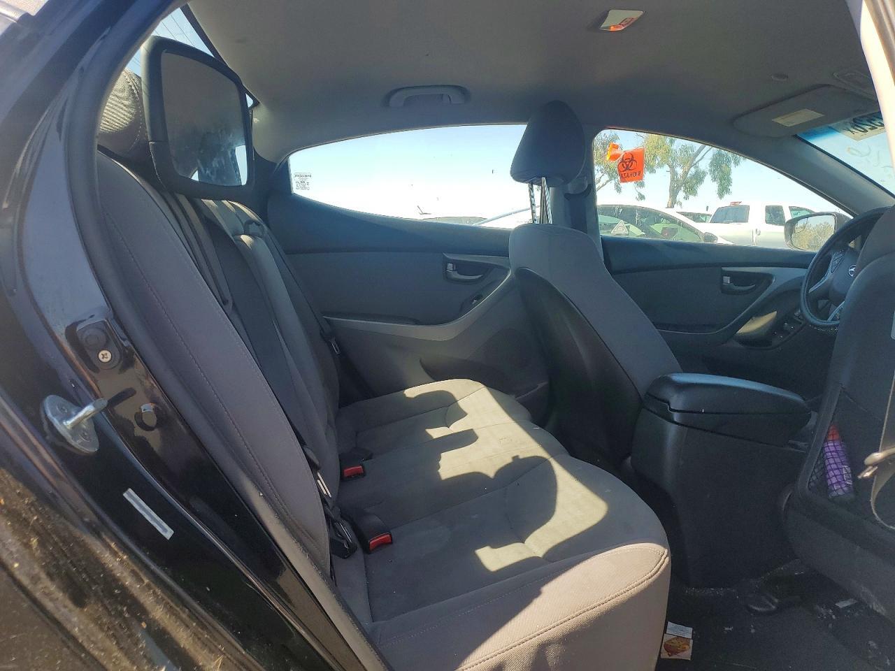 2015 HYUNDAI ELANTRA SE — Фото 10 из 12