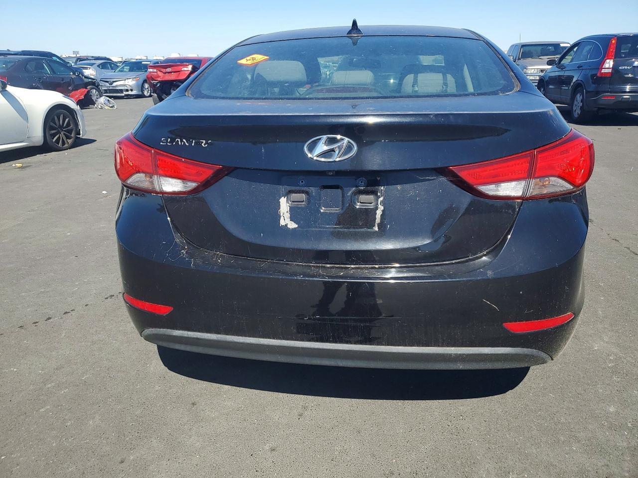2015 HYUNDAI ELANTRA SE — Фото 6 из 12