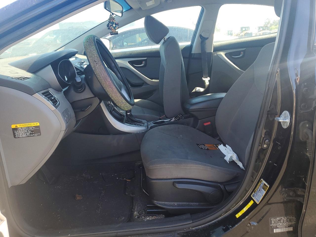 2015 HYUNDAI ELANTRA SE — Фото 7 из 12