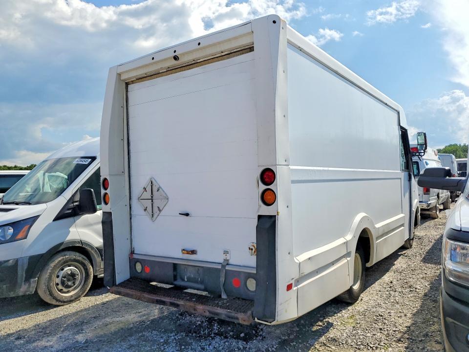 2018 ISUZU NPR — Фото 3 из 13