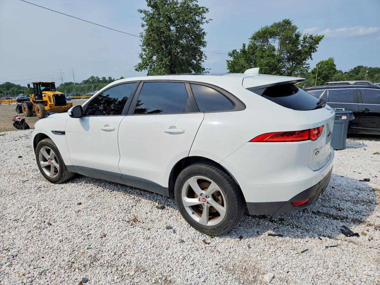 2018 JAGUAR F-PACE PREMIUM — Фото 2 из 13